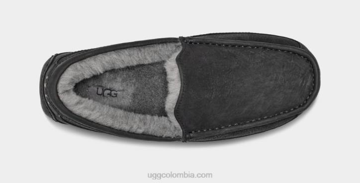 ascot de cuero mate negro hombres UGG 4VBT1503