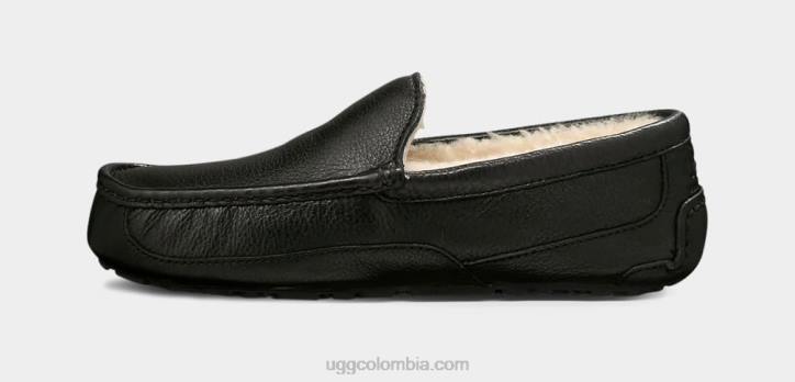 zapatilla de cuero ascot negro hombres UGG 4VBT1539