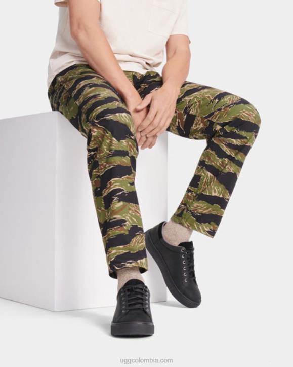 tiempo bajo baysider cuero negro tnl hombres UGG 4VBT2294