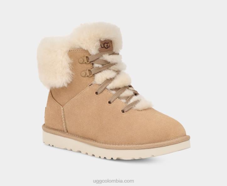 mini encaje alpino clásico arena mujer UGG 4VBT34