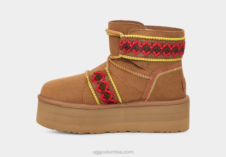 plataforma trenzada clásica mini ii castaña mujer UGG 4VBT2134