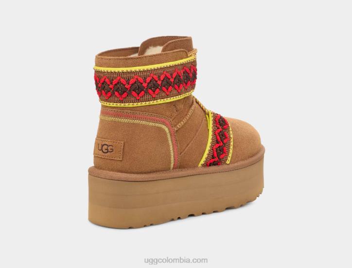 plataforma trenzada clásica mini ii castaña mujer UGG 4VBT2134