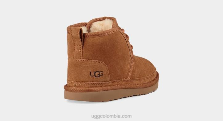 bota neumel ii castaña niños UGG 4VBT1698